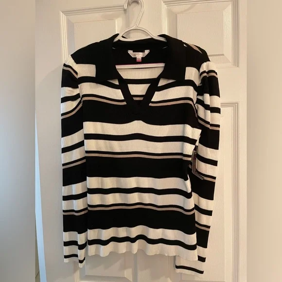 No Boundaries Black and White Striped Sweater
CUTE PUFF SHOULDER - Picture 3 of 4